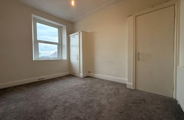 Clifton Place, Greenbank, Plymouth - Image 3